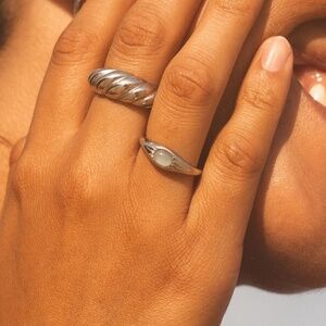 NWT Atolea Jewelry SILVER Oasis Ring Size 4